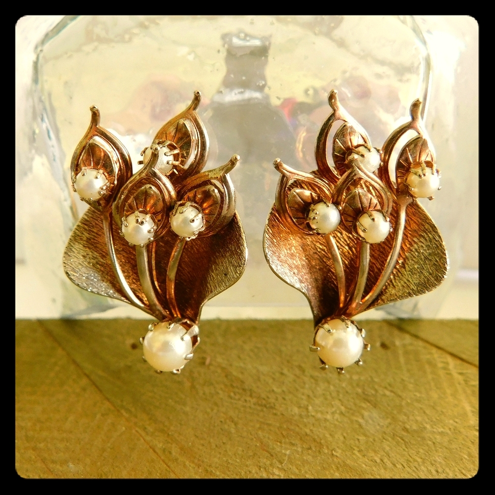 Vintage Faux Pearl Clip On Earrings